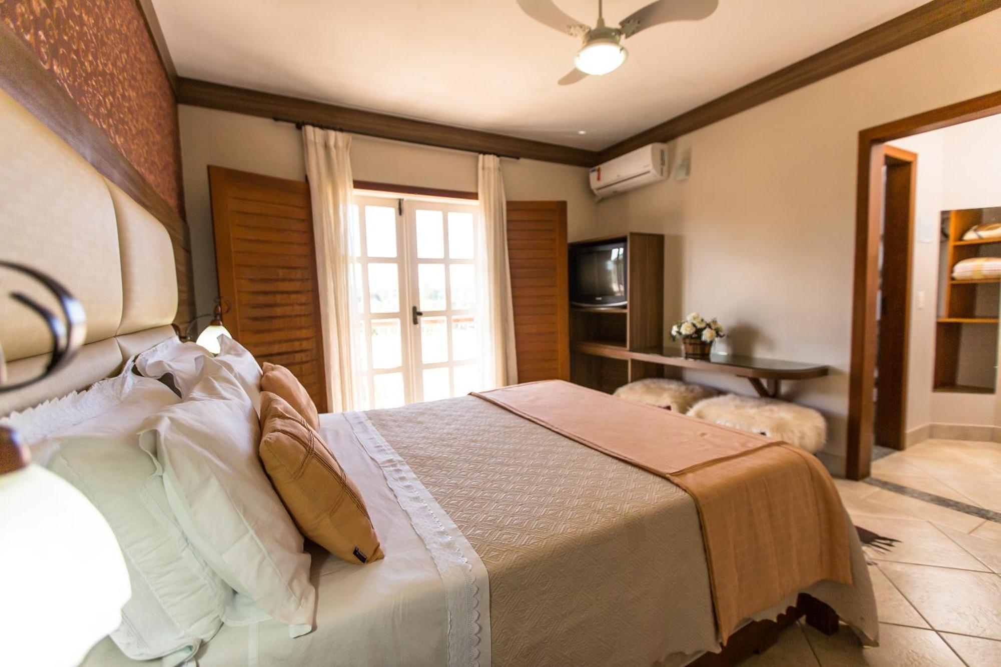 Pousada Lusitania Otel Pedra Azul  Dış mekan fotoğraf
